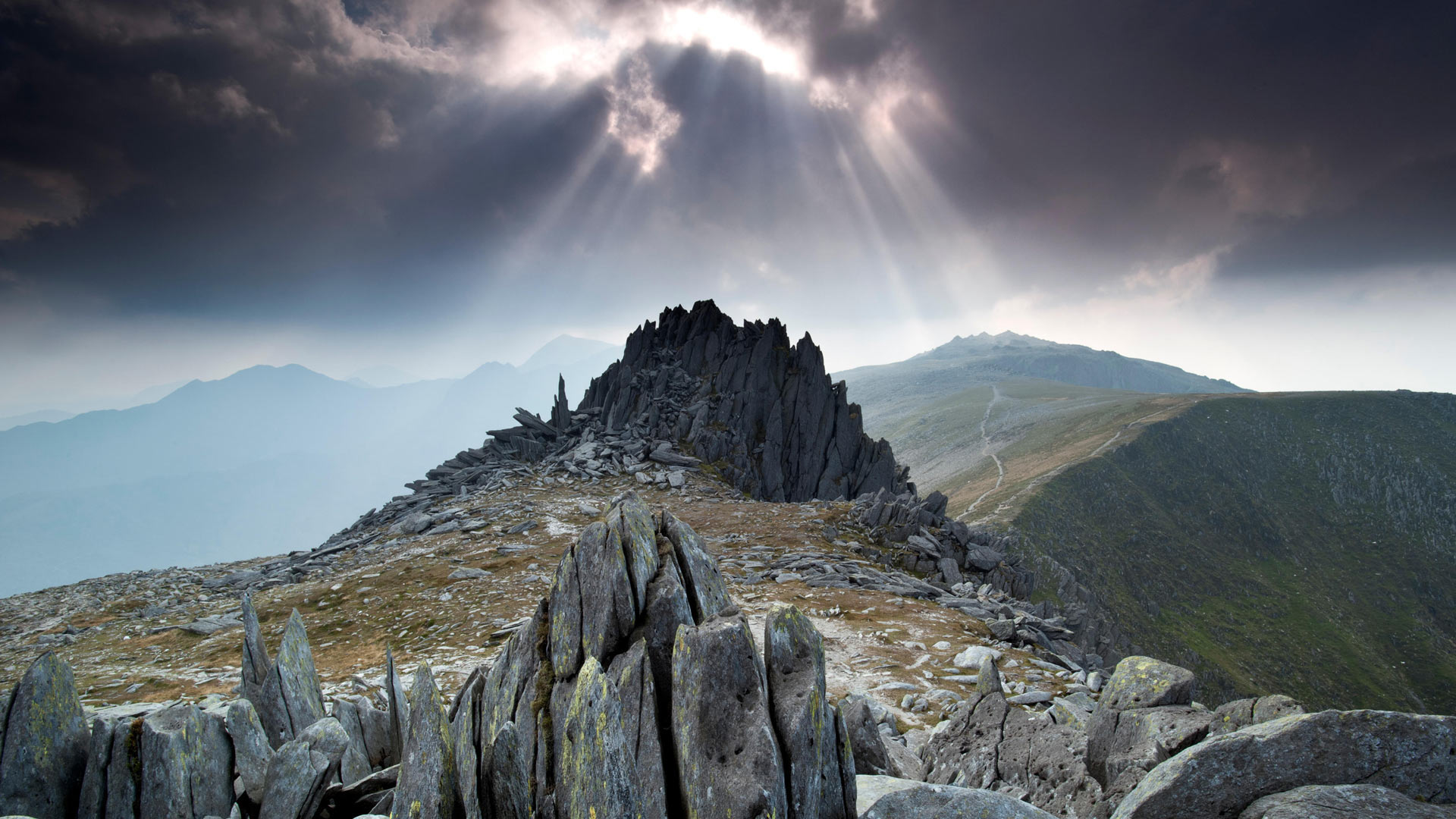 去而复返|Castell y Gwynt，格莱德法赫山，雪墩山国家公园，英国北威尔士 |© Alan Novelli/Alamy Stock Photo