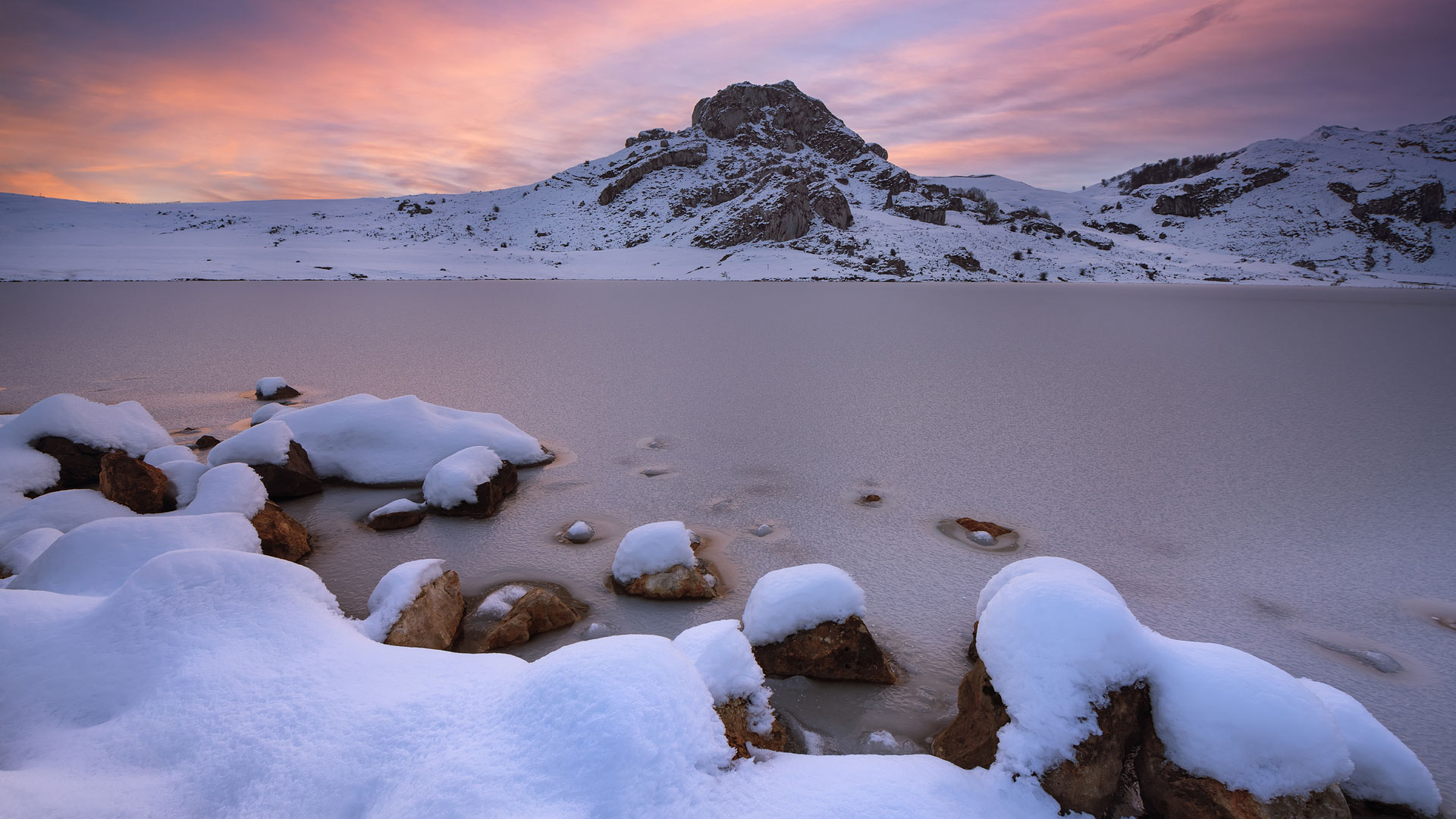 传说中的风景|科瓦东加湖，阿斯图里亚斯，西班牙 |© Carlos Fernandez/Getty Images