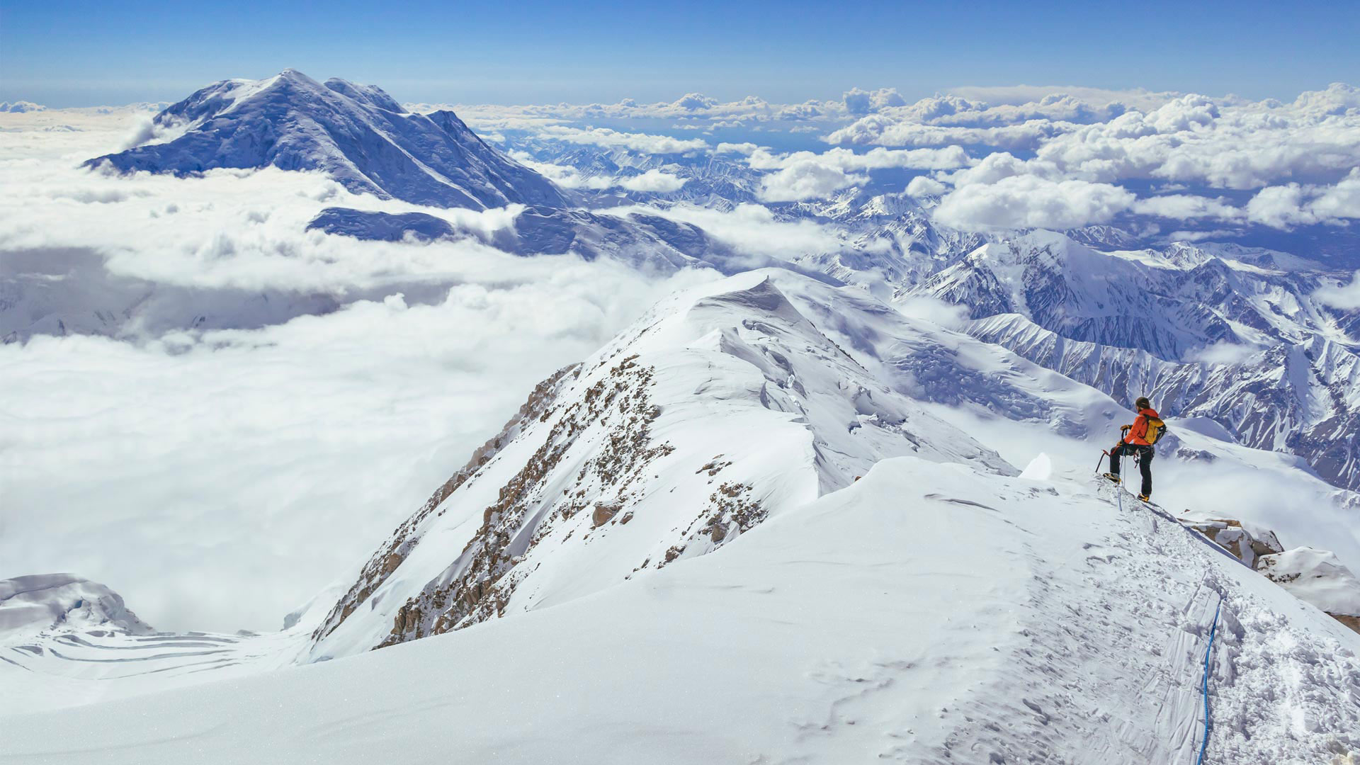 德纳里山的力量无可否认|从德纳里山看福克拉山，德纳里国家公园，美国阿拉斯加州 |© Andrew Peacock/Tandem Stills + Motion