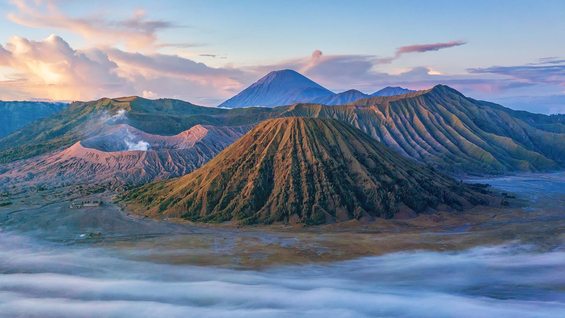 这座缥缈的山在哪里？|爪哇岛东部的婆罗摩火山，印度尼西亚 |© Bento Fotography/Getty Images