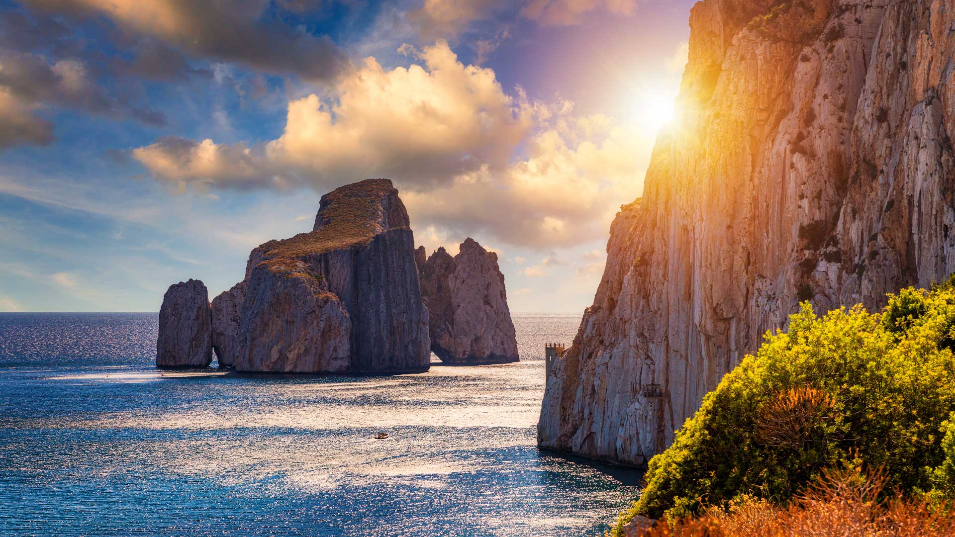 壮观的自然古迹|马苏阿的甜面包海蚀柱，撒丁岛，意大利 |© DaLiu/Getty Images