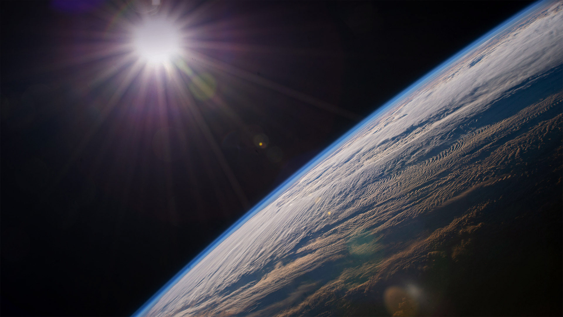 如此接近，却又如此遥远|从国际空间站看到的地球 |© JSC/NASA