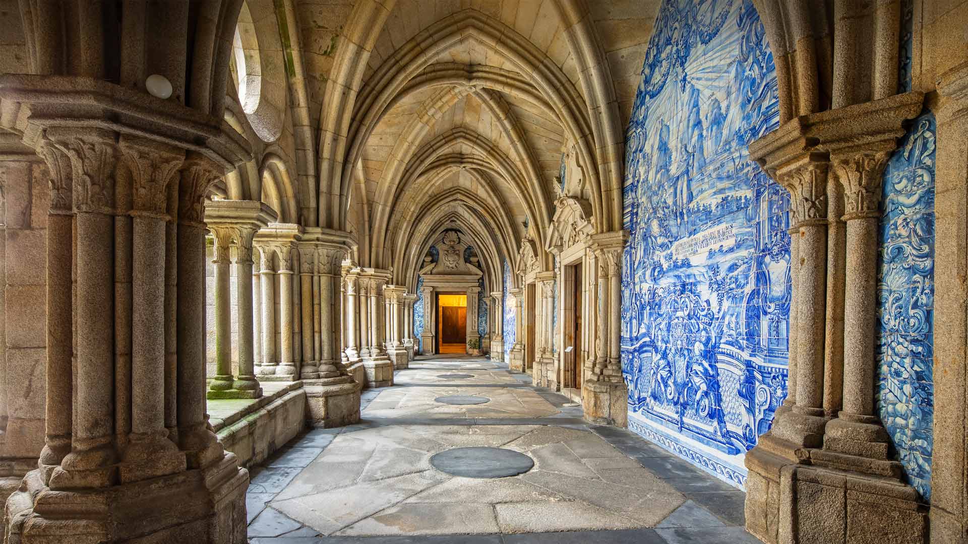 波尔图的青花瓷美景|波尔图大教堂, 葡萄牙 |© Reinhard Schmid/Huber/eStock Photo