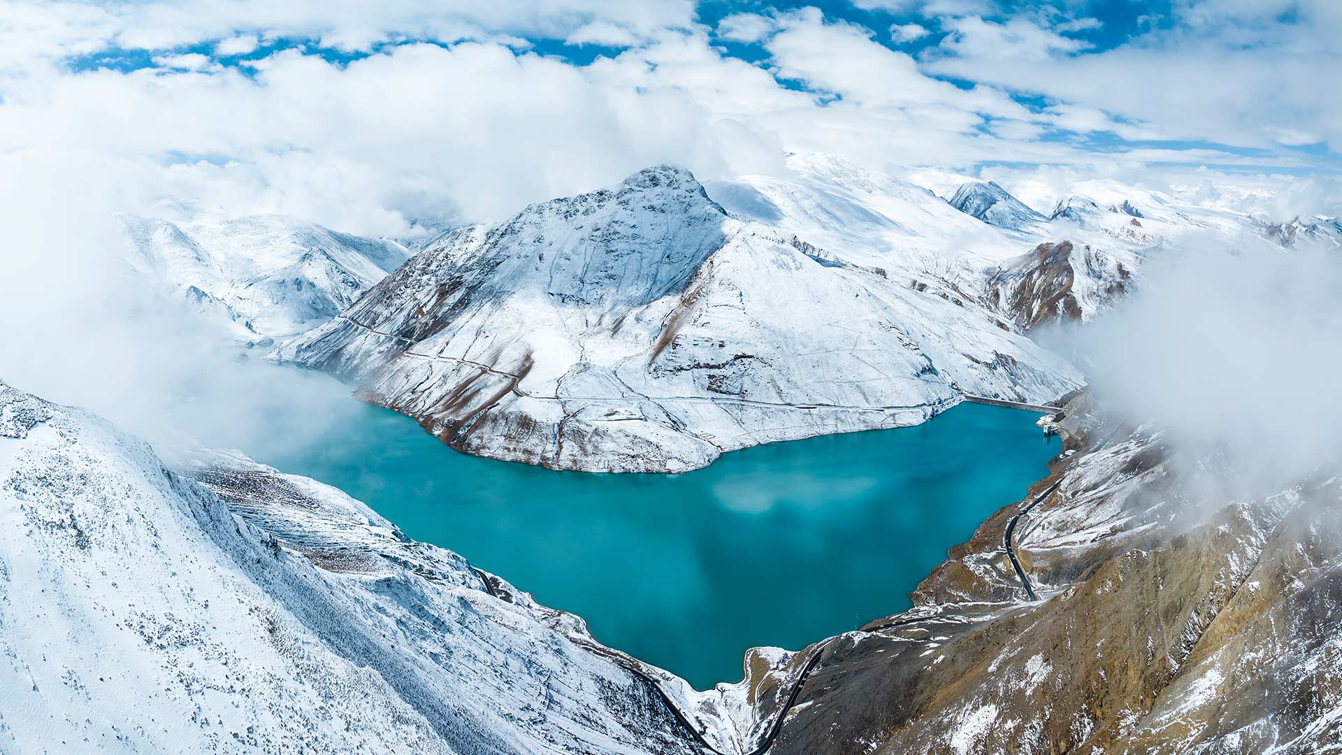 极致的冬日景色|满拉水库的雪景，日喀则，中国西藏自治区 |© Zhang Zhenqi/VCG via Getty Images
